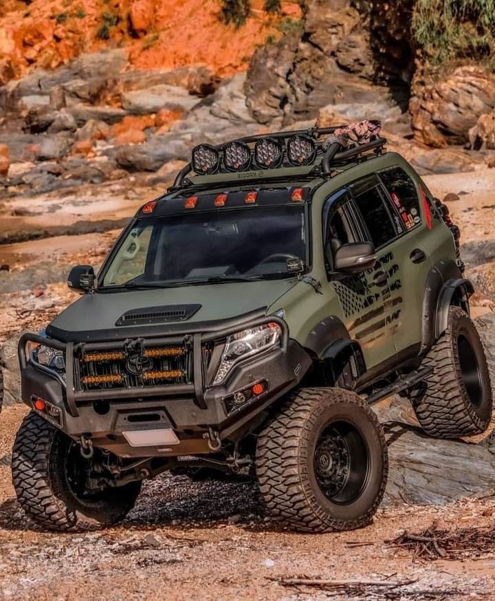 Modified vehicle build 04